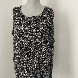 Black and grey, sleeveless top